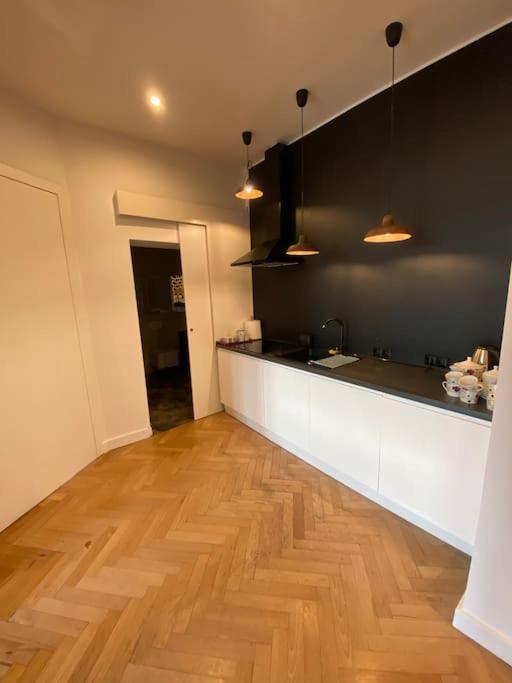 Wyjatkowy Apartament Blisko Rynku Lägenhet Wrocław Exteriör bild